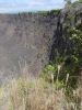 steil geht es hier in den Kilauea Crater hinab